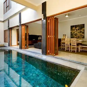 Super 4 Bed, Sleeps 8, Just 300m Walk From Legian (Bali)